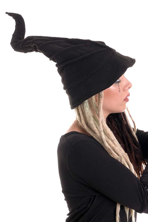 Bendable witch hat